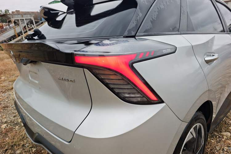 Used MG 4 EV 2023 415 km Range Sea-Faring Champion Edition
