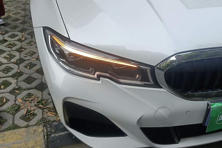 Used BMW 3 Series 2021 Second Facelift 325Li M Sport Package
