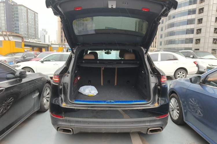 Used Porsche Cayenne 2019 Cayenne 3.0T Trunk