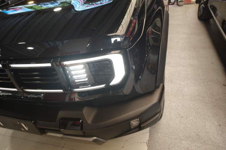 Used BAIC Off-Road BJ40 2024 2.0T All-New Urban Hunter Edition Chivalrous Style