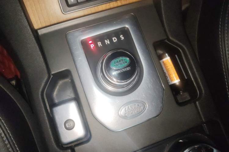 Used Land Rover Discovery 2014 3.0 SC V6 HSE Luxury