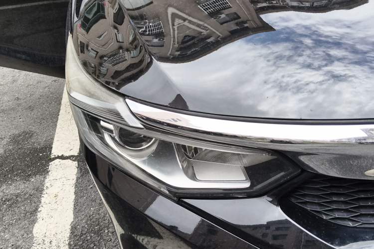 Used Honda Crider 2019 180 Turbo CVT Luxury Edition China V Right Front Headlight