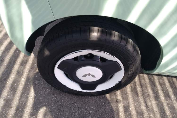 Used Wuling Hongguang MINIEV 2022 Macaron Premium Model – Lithium Iron Phosphate