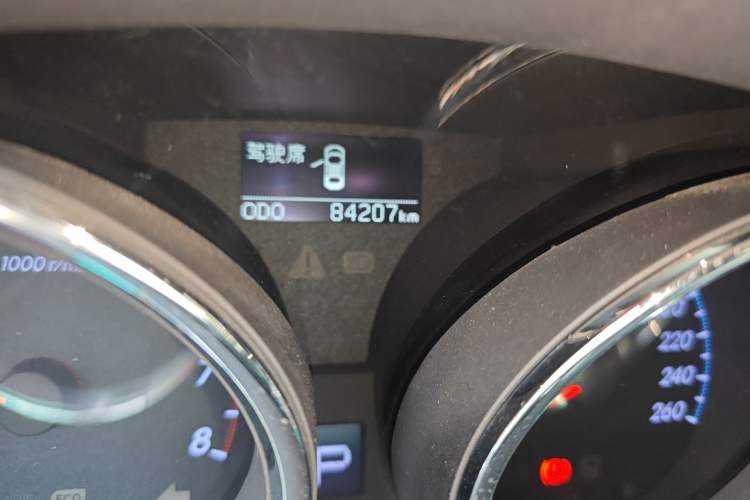 Used Toyota Reiz 2010 2.5V Fengdu Elite Edition Odometer Close Up