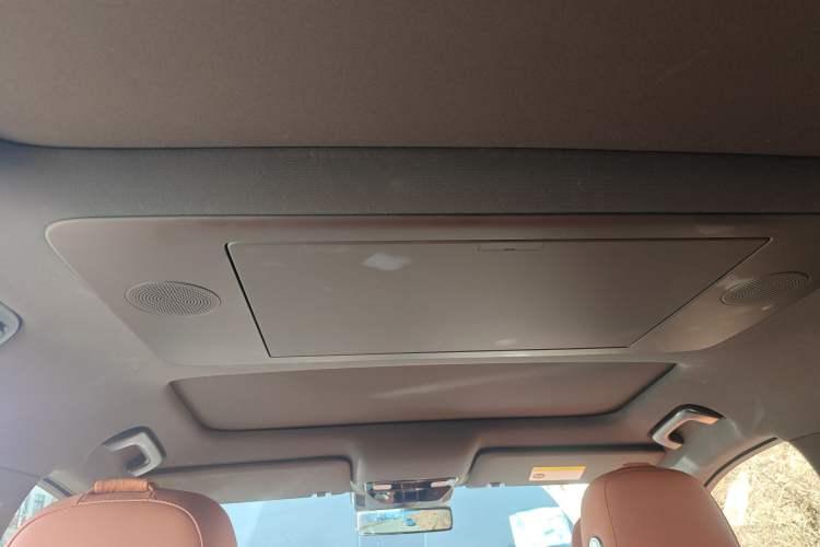 Used Li Auto L9 2025 Pro Smart Refreshed Edition
