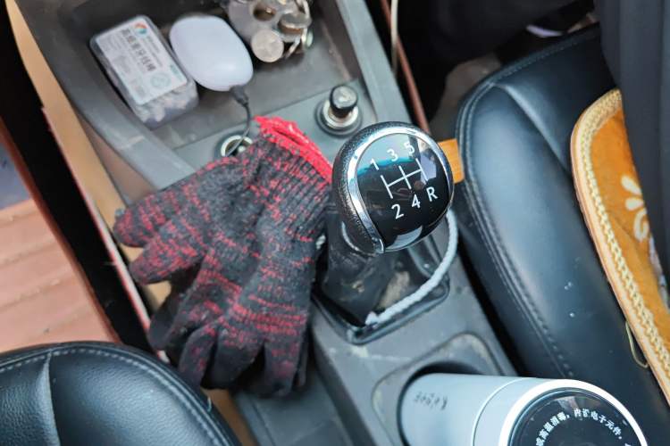 Used Wuling Hongguang 2015 1.2L S Base Model China V Standard