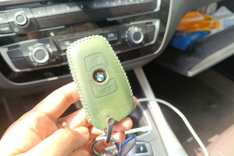 Used BMW 1 Series 2018 118i Leading Model Vehicle Key