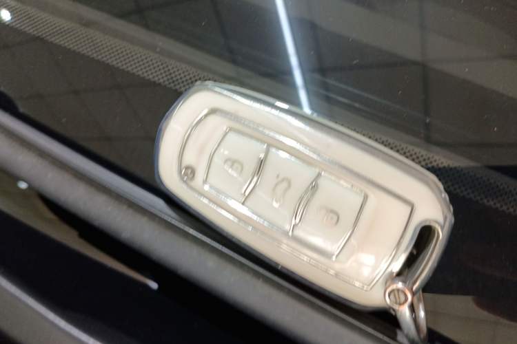 Used Geely Galaxy Panda 2023 Panda Mini 200km Endurance Bear
