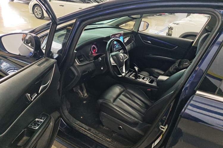 Used BYD Song MAX 2019 1.5T Automatic Smart Connect ZhiLian RuiDong Model 7 Seats China V Emission Standard
