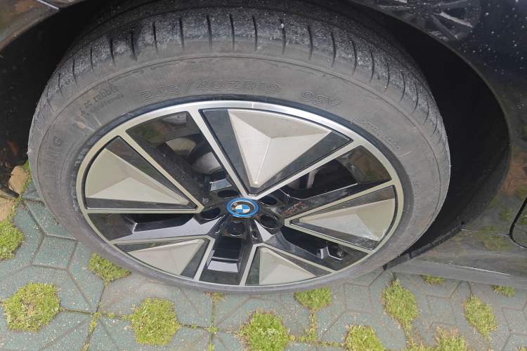 Used BMW i3 2023 eDrive 40 L Midnight Sports Package