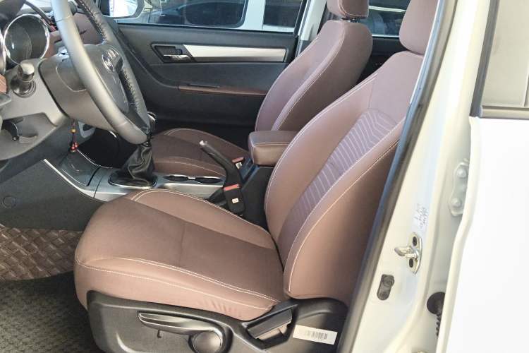 Used JAC T8 2020 2.0T Diesel Two-Wheel Drive Business-Grade Big Double Cabin HFC4DB2-2E
