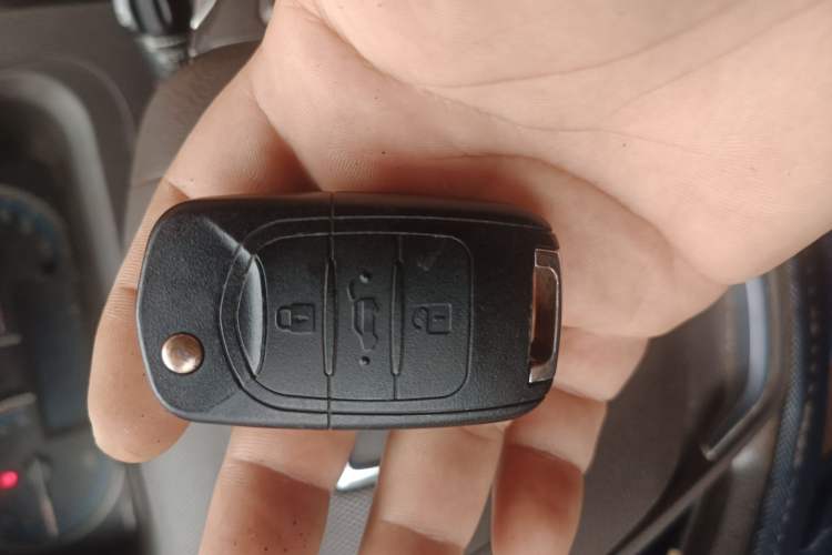 Used Baojun 730 2014 1.5L manual standard trim 7 seats