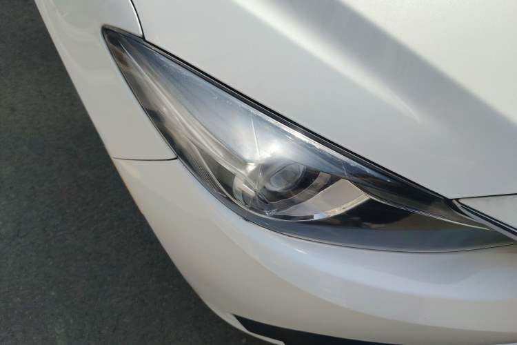 Used Mazda Mazda 3 Axela 2016 Sedan 1.5L Automatic Comfort Model
