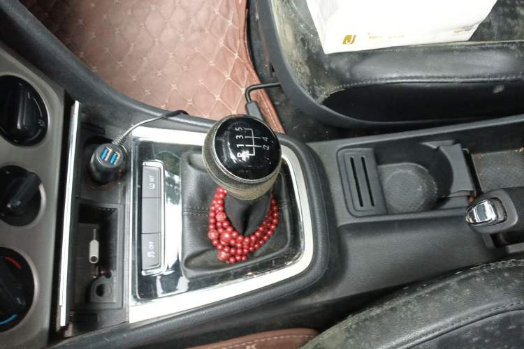 Used Volkswagen Lavida 2013 Restyled Classic 1.6L Manual Comfort Edition