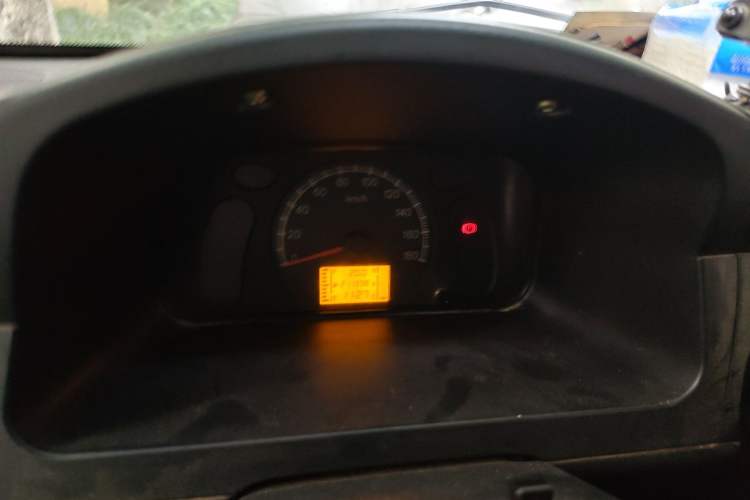 Used Wuling Zhiguang 2015 1.2L Practical LS-I Model
