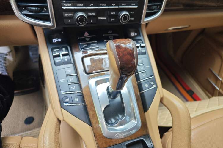 Used Porsche Cayenne  Gear Lever