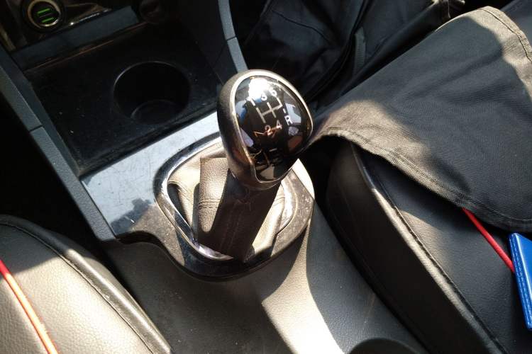 Used JAC Group Refine M2 2013 1.5L Manual Comfort Model 5 Seats
