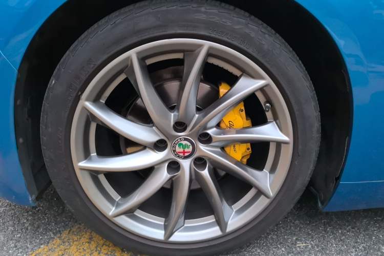 Used Alfa Romeo Giulia 2017 2.0T 200HP Luxury Edition