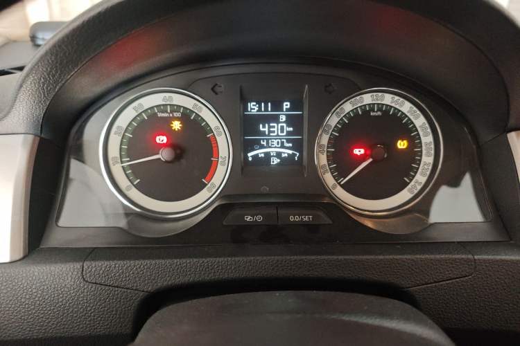 Used Skoda Rapid 2019 1.5L Automatic Comfort Edition China VI Standard Instrument Cluster
