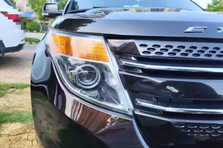 Used Ford Explorer 2013 3.5L Deluxe Model
