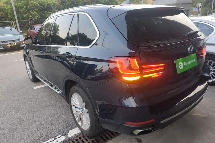 Used BMW X5 2017 xDrive28i Rear Left 45 Deg