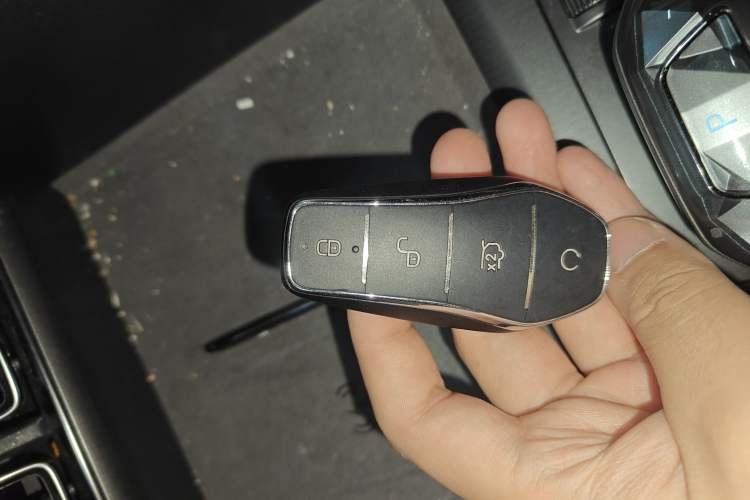 Used BYD Song L EV 2025 662 km Advanced Intelligent Driving Version