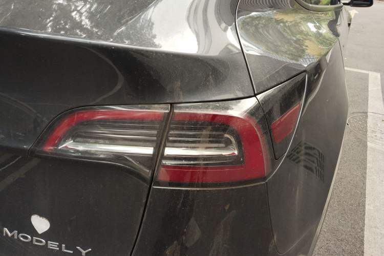 Used Tesla Model Y 2024 Rear-Wheel-Drive Version
