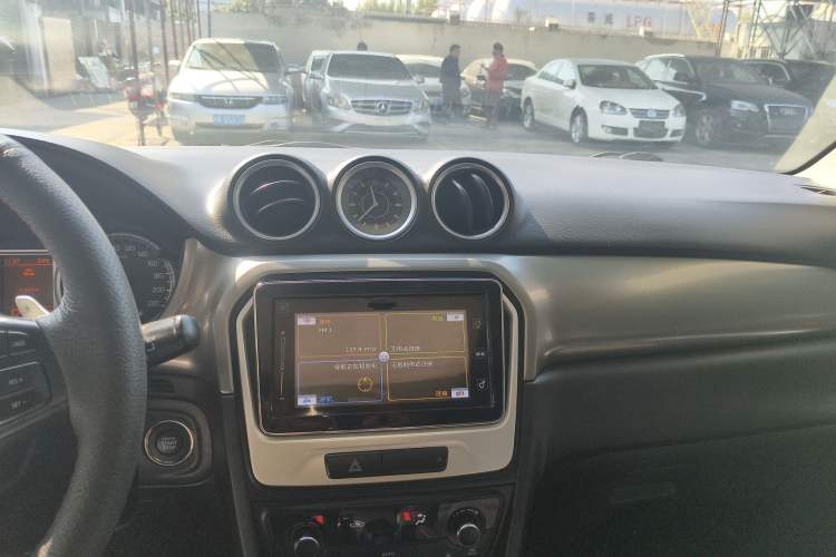 Used Suzuki Vitara 2016 1.4T Automatic Two-Wheel Drive Luxury Version
