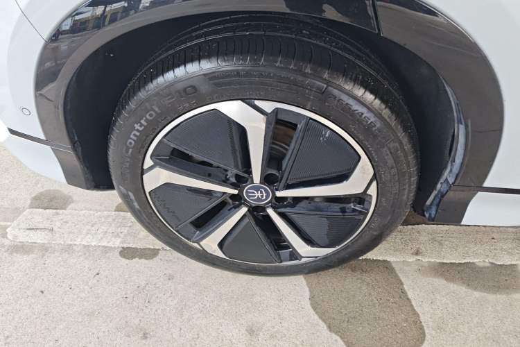 Used BYD Song L EV 2025 Intelligent Driving Version 662 km LiDAR Excellence Edition Exterior 5