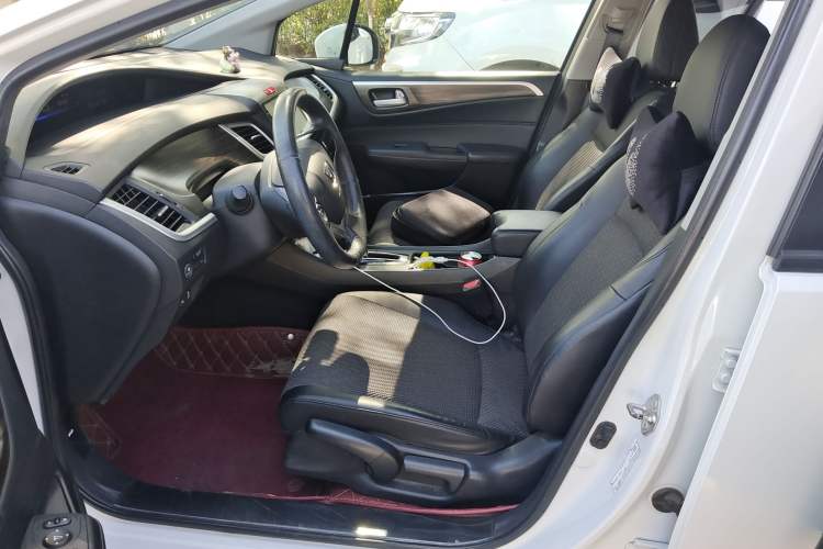 Used Honda Jade 2017 1.8L automatic Comfort version 5 seats