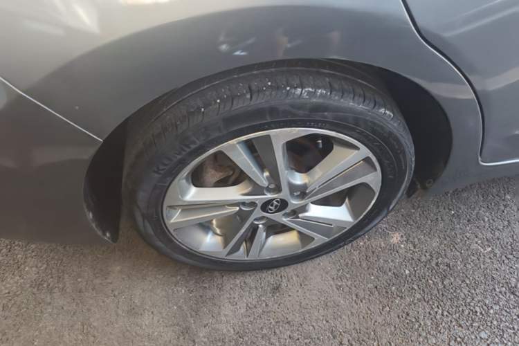 Used Hyundai Elantra (6th Generation / Lingdong) 2016 1.6L Automatic ZhiXuan – Elite Version