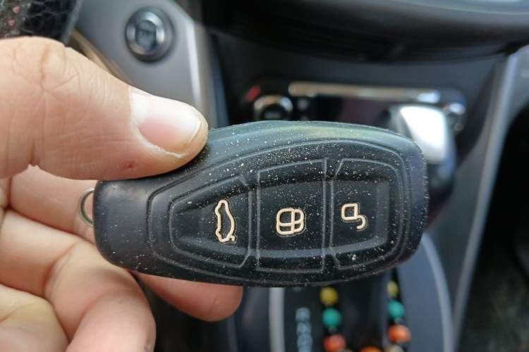 Used Ford Kuga 2015 2.0L GTDi Four-Wheel Drive Elite Model Vehicle Key