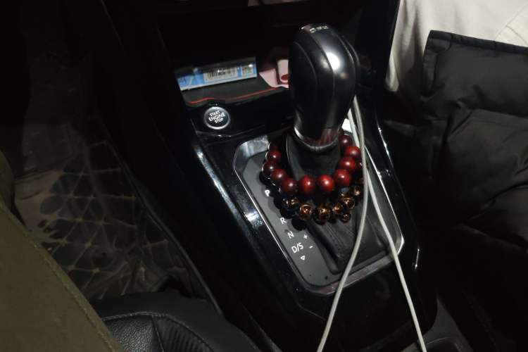 Used Volkswagen T-ROC 2020 280TSI DSG Two-Wheel Drive Comfort Version Gear Lever