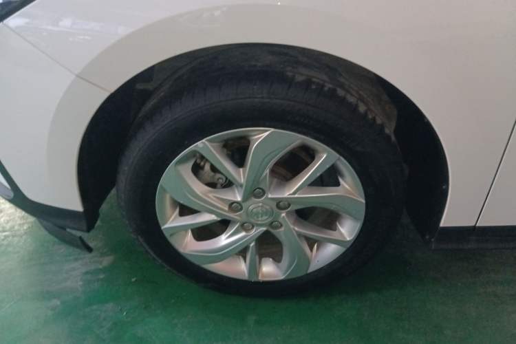 Used Buick Velite 6 2023 Revised Version 430 km Range – Commuter Edition
