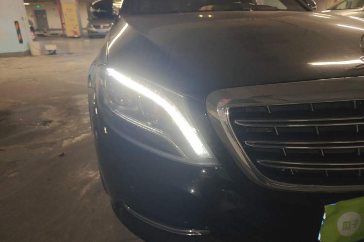Used Mercedes-Benz Maybach S-Class 2016 S 400 4MATIC Right Front Headlight