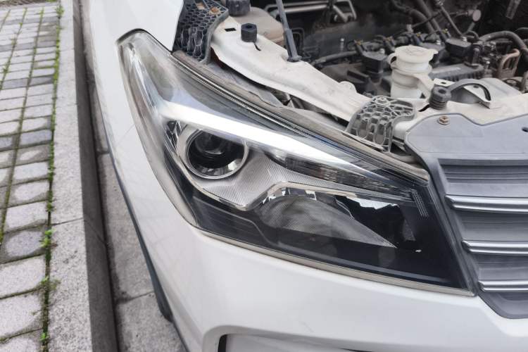 Used Dongfeng Fengon S560 2021 1.5T Manual Urban Model Right Front Headlight