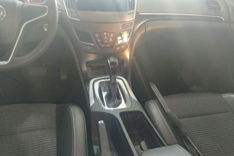 Used Buick Regal 2015 1.6T Leading Technology Model
