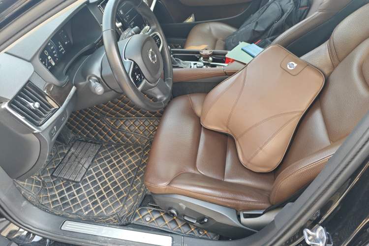 Used Volvo S90 2018 T5 Zhiyuan Edition
