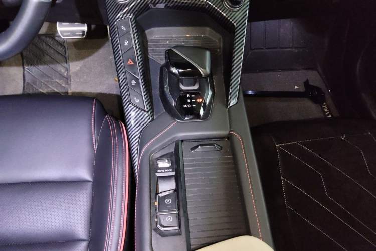 Used Lynk & Co 06 2020 1.5T YAO Halo
