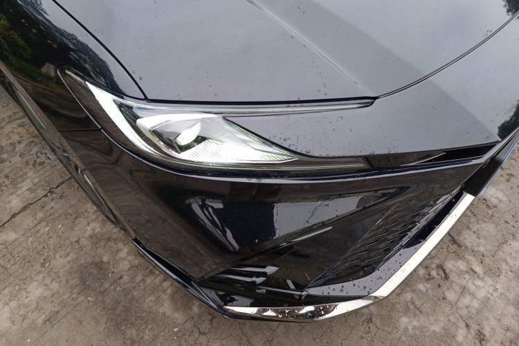 Used Toyota Camry 2024 Dual-Motor 2.0HS Sport Edition Right Front Headlight