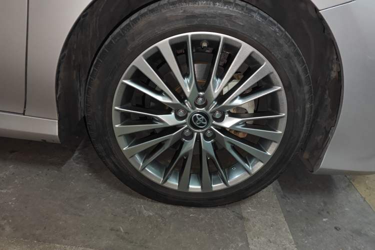 Used Toyota Camry 2019 Dual-Engine 2.5 HG Luxury Edition China VI Standard
