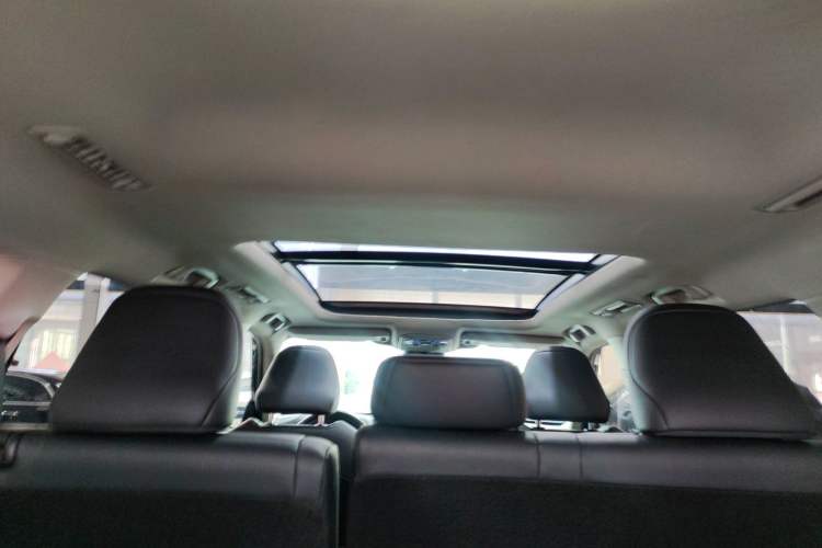 Used Toyota Highlander 2022 Dual-Engine 2.5L Four-Wheel Drive Prestige Version 7 Seats Headliner