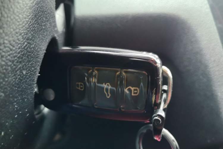 Used Volkswagen Jetta 2015 Value Edition 1.6L Manual Fashionable Style