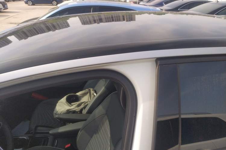 Used Volkswagen ID.3 2024 Outstanding Edition Roof