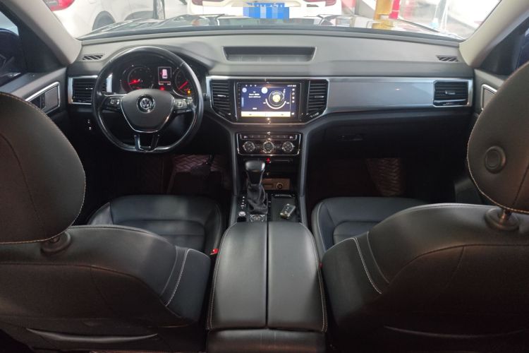 Used Volkswagen Teramont 2019 380TSI Four-Wheel Drive Luxury Version China V Standard Center Console