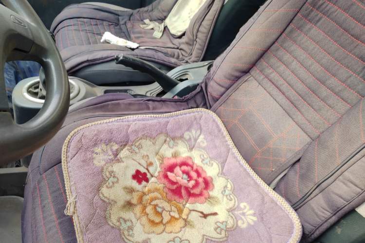 Used BAIC Weiwang 306 2011 1.3L base model 7 seats Driver Seat