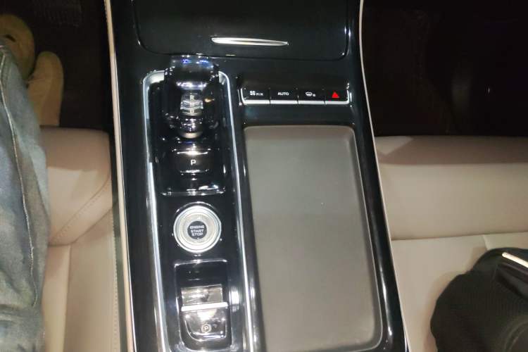 Used Geely Auto FX11 2025 4th Generation 1.5TD DCT – Setting Sail
