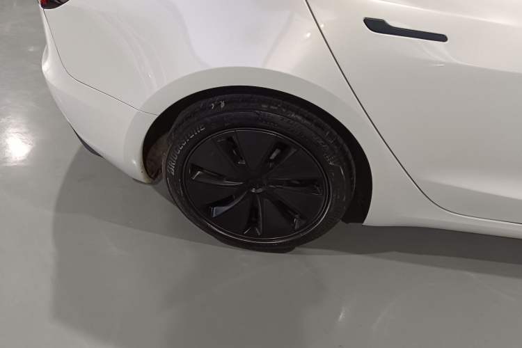 Used Tesla Model 3 2025 Rear-Wheel-Drive Version