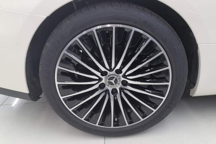 Used Mercedes-Benz CLE 2024 CLE 300 4MATIC Luxury Coupe
