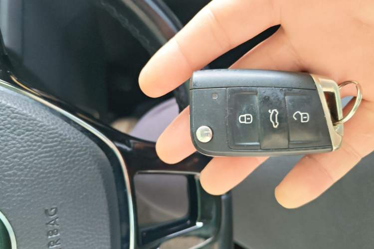 Used Volkswagen Tharu 2021 280TSI Two-Wheel Drive Comfort Edition